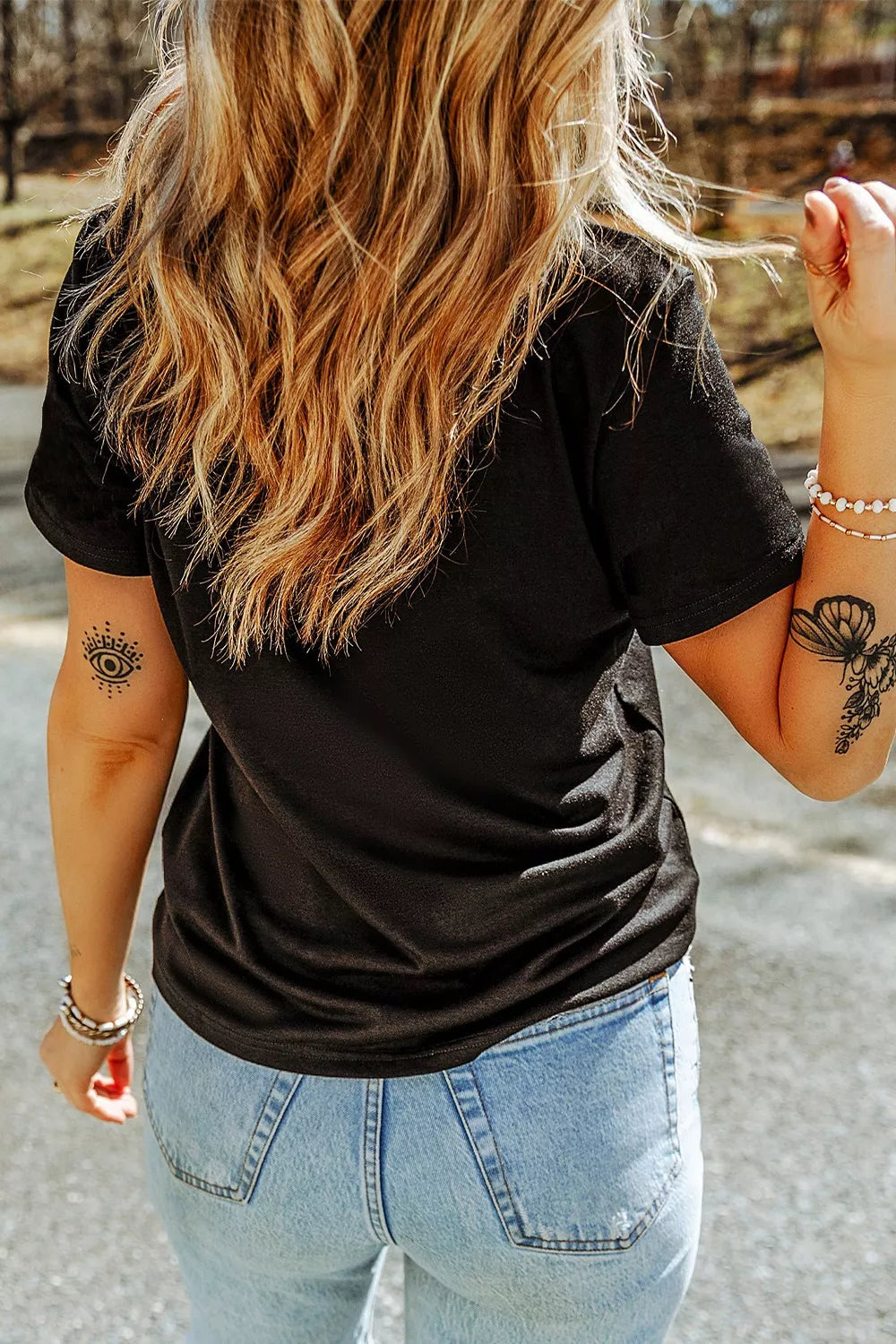 Leopard Basketball Graphic Crew Neck Tee in Black for Women