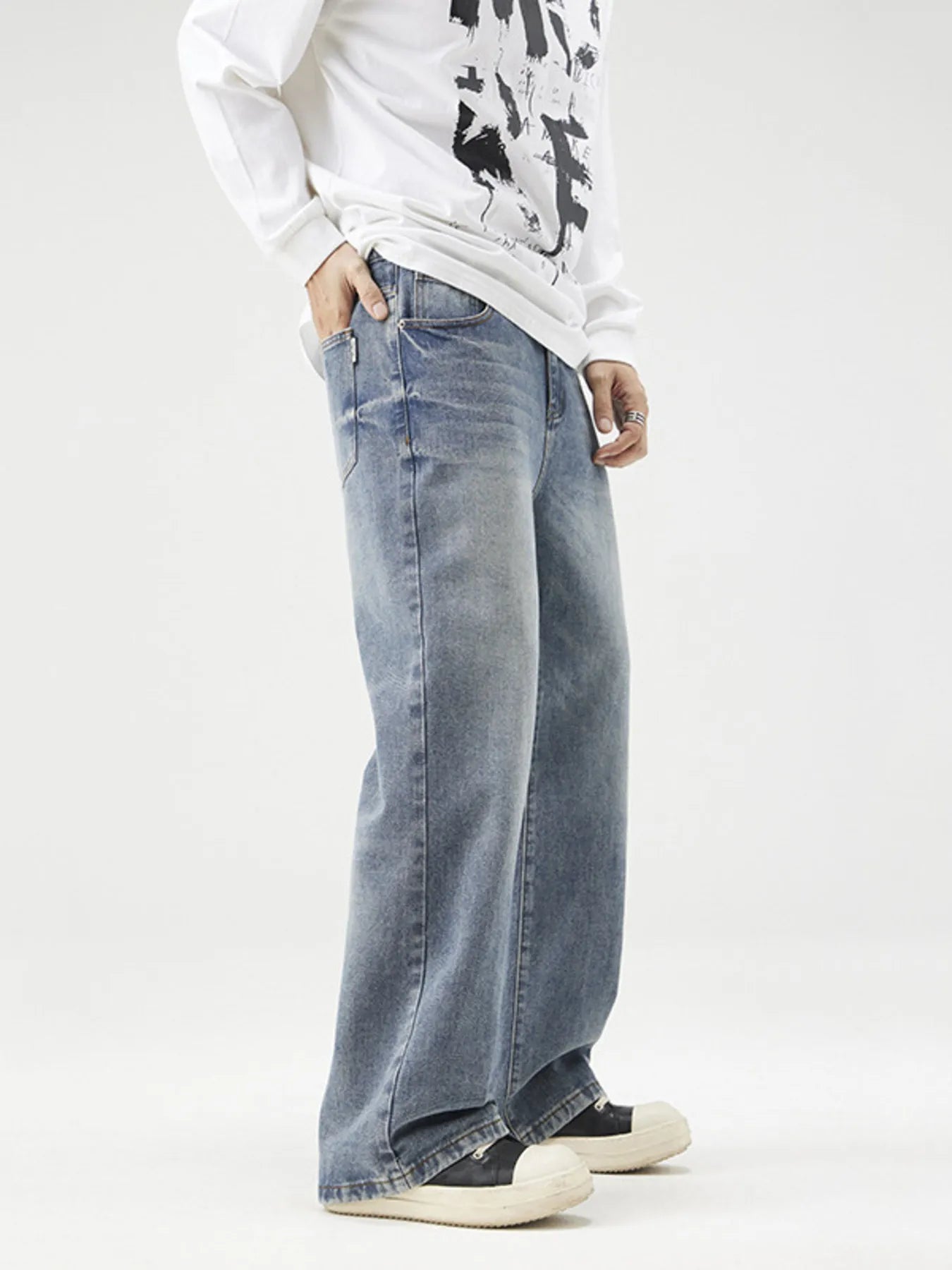 Plus Size Wash Wide Leg Relaxed Fit Jeans in Blue for Men