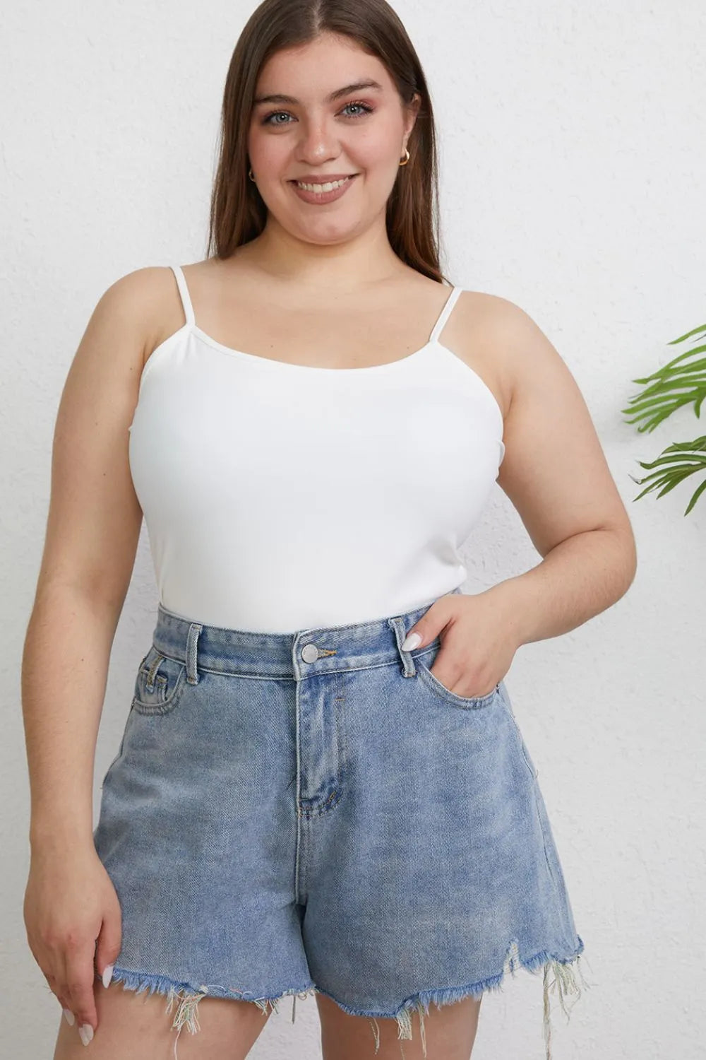 Round Neck Slim Cami Plus Size in White for Women