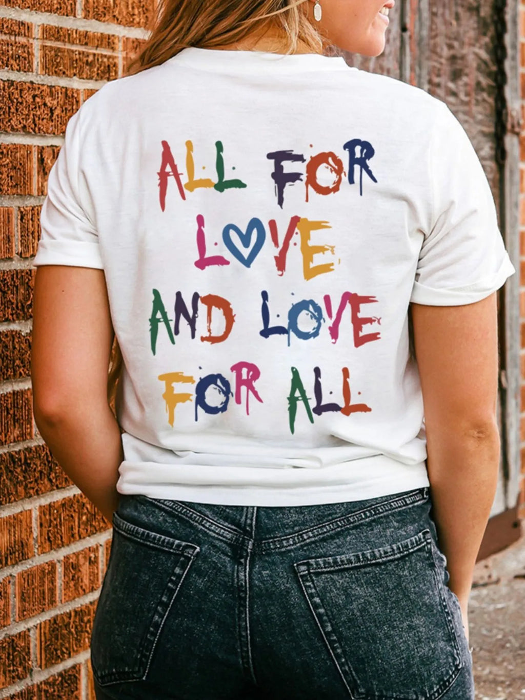 Letter Round Neck Short Sleeve T-Shirt in White for Women