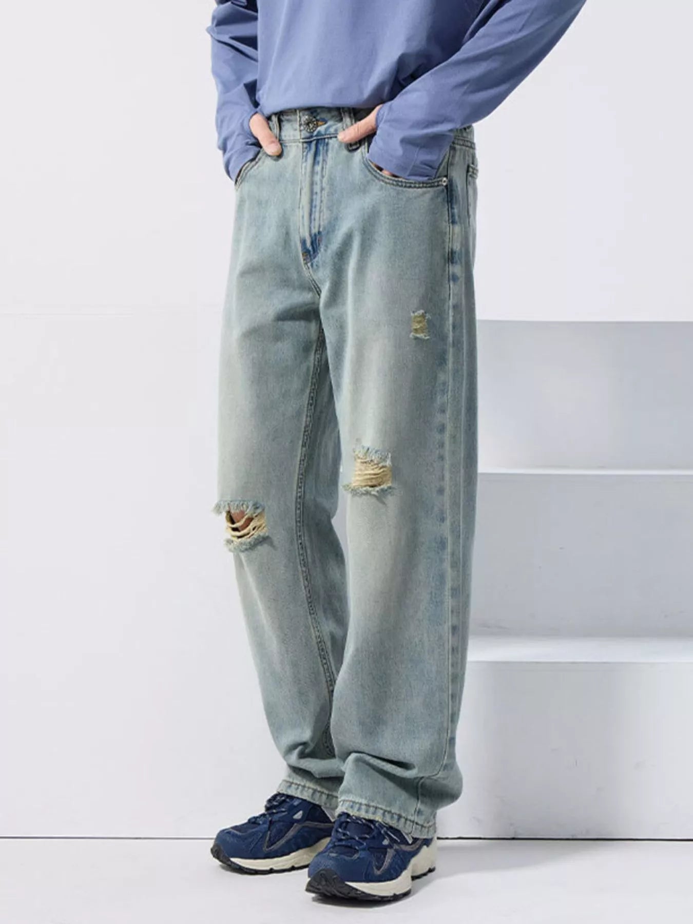 Distressed Wide Leg Jeans in Light Blue for Men