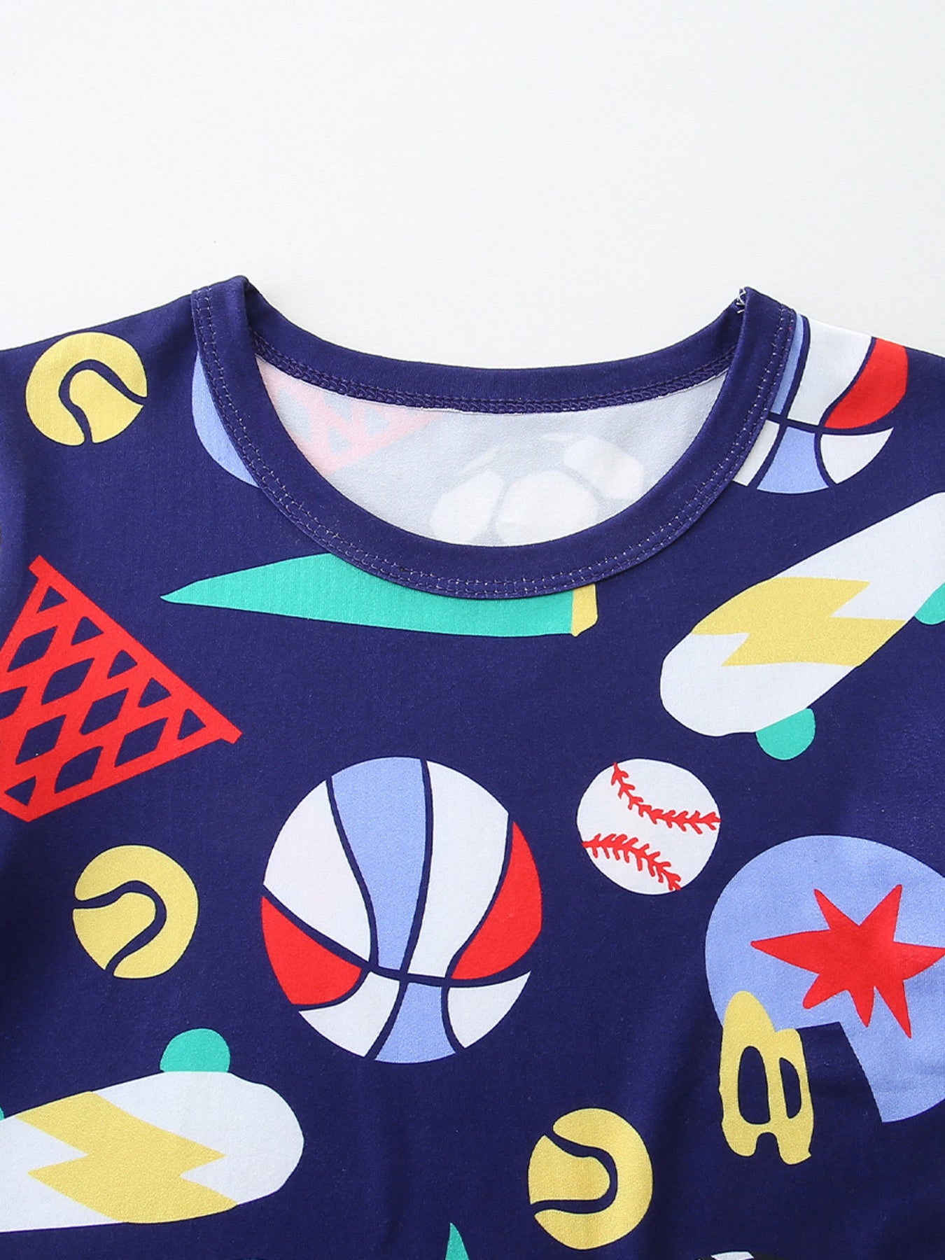 Sporty Print Round Neck Tee and Shorts Set in Multicolor for Boys