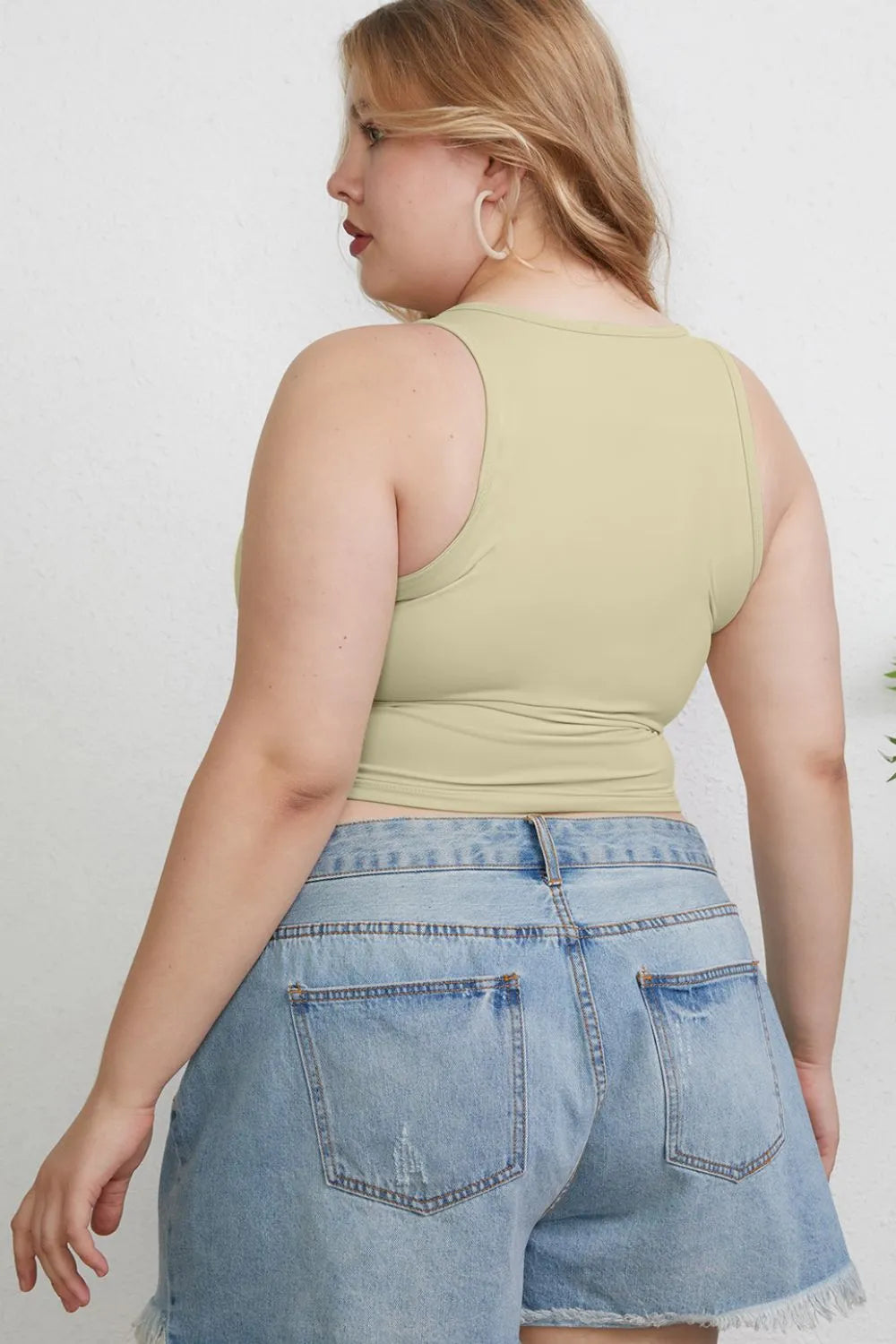 Plus Size Round Neck Slim Tank in Black in Light Blue for Women