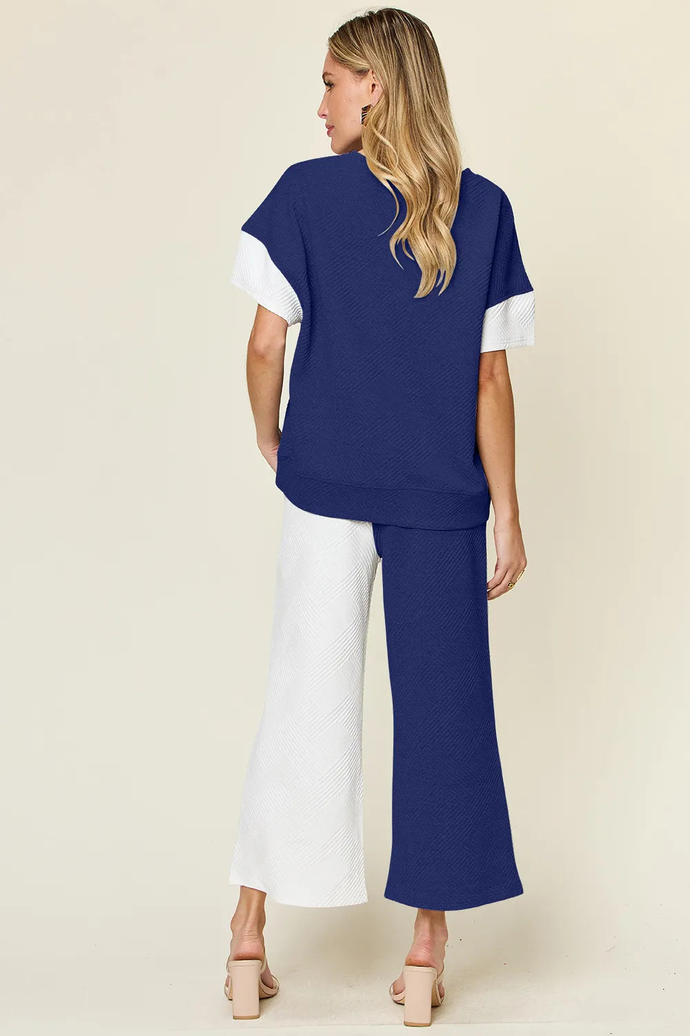 Plus Size Texture Contrast T-Shirt and Wide Leg Pants Set in White for Women