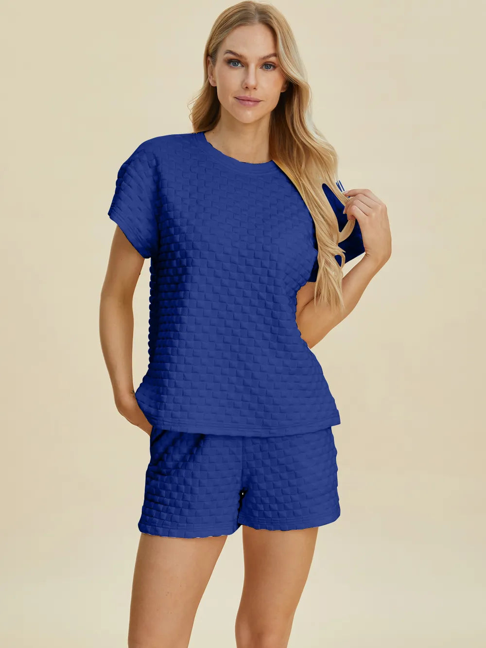 Plus Size Texture T-Shirt and Shorts Set in Black for Women