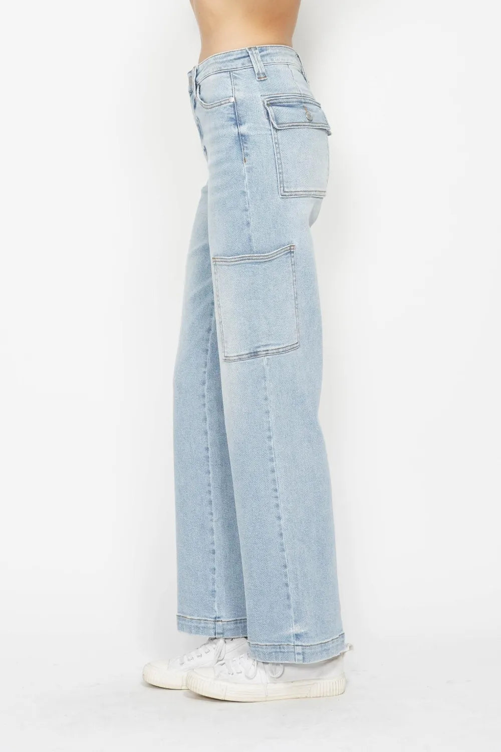 Plus Size High Waist Straight Cargo Jeans in Light for Women