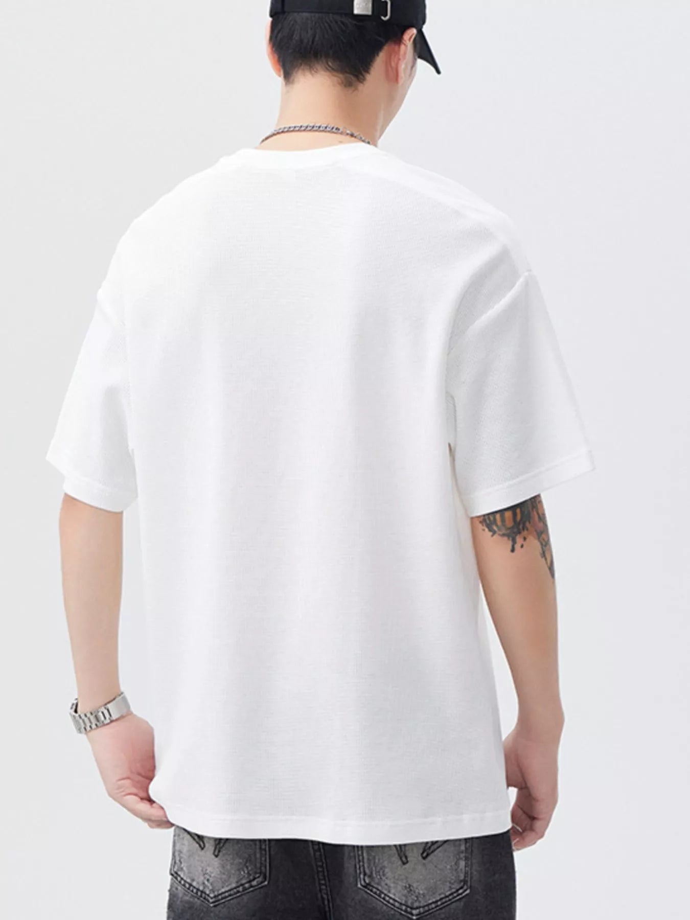 Plus Size Oversized Round Neck Letter Graphic T-Shirt in White for Men