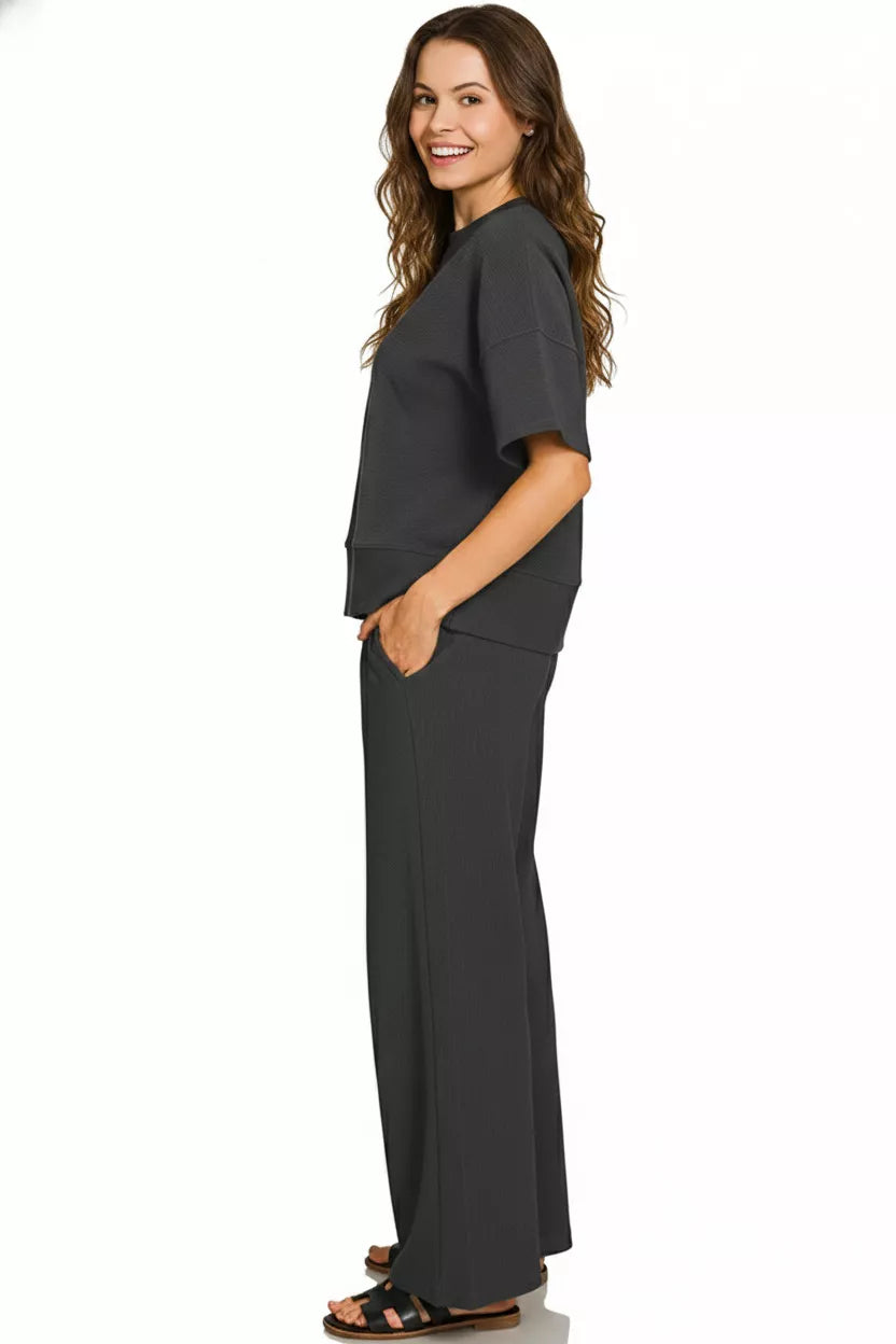 Ribbed Round Neck Tee & Pants Set in Black for Women