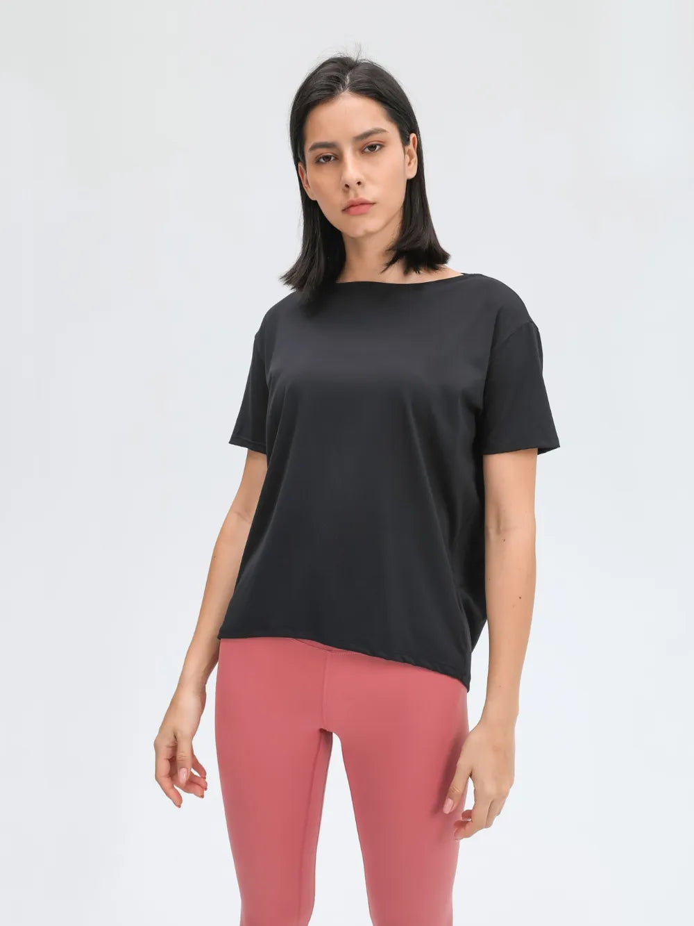 Round Neck Short Sleeve Active T-Shirt in Classic in Black for Women
