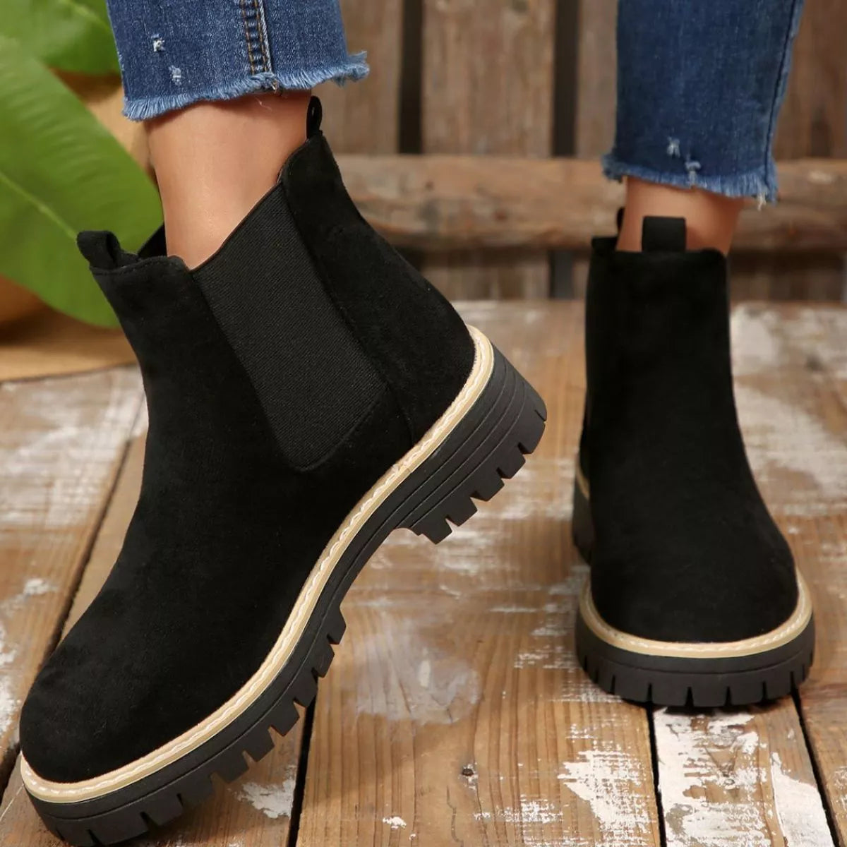 Round Toe Block Heels Boots in Classic in Brown for Women