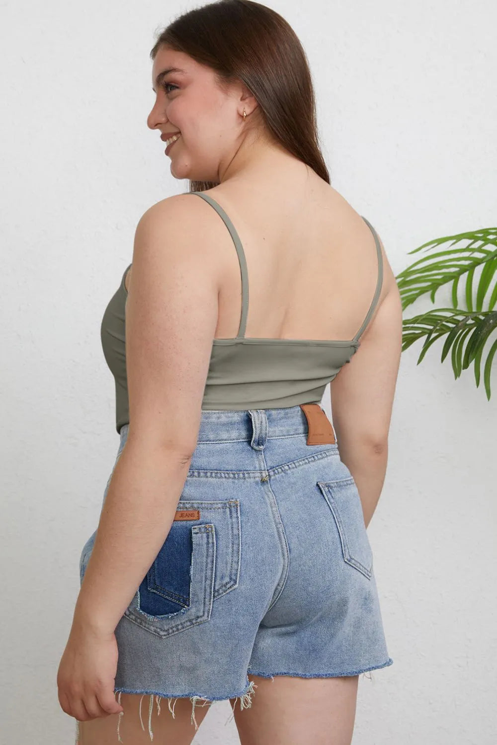 Round Neck Slim Cami Plus Size in White for Women