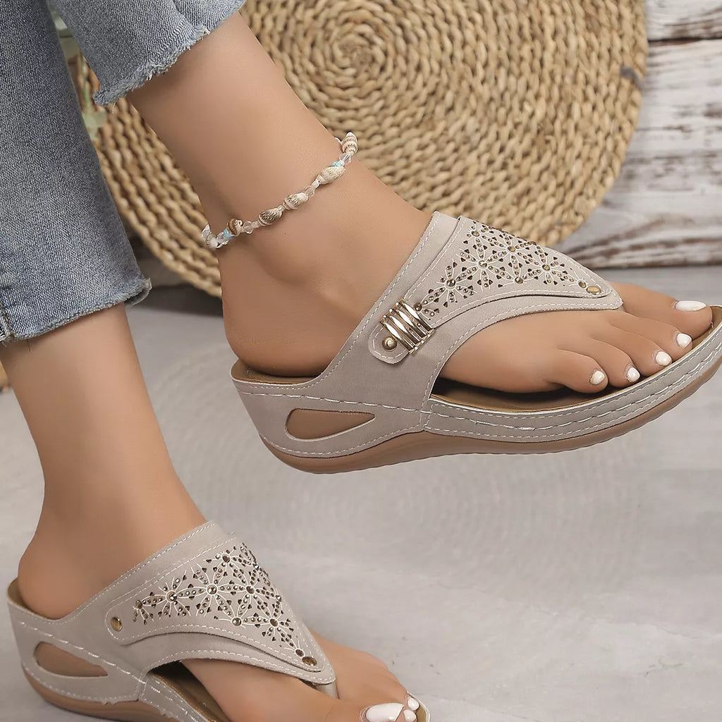 Toe Post Wedge Sandals in Black in Blue for Women