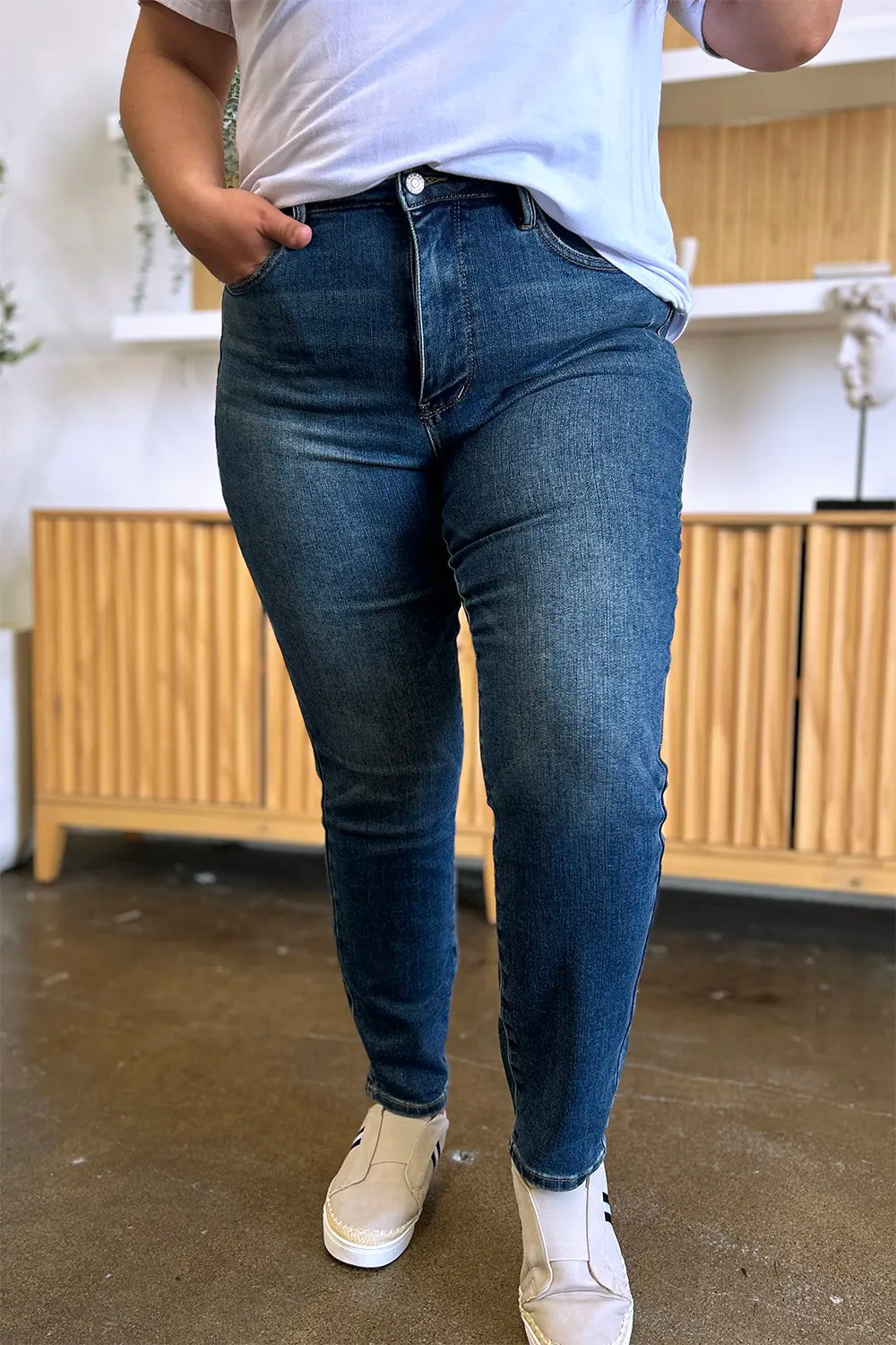 Plus Size Tummy Control High Waist Slim Jeans in Dark for Women