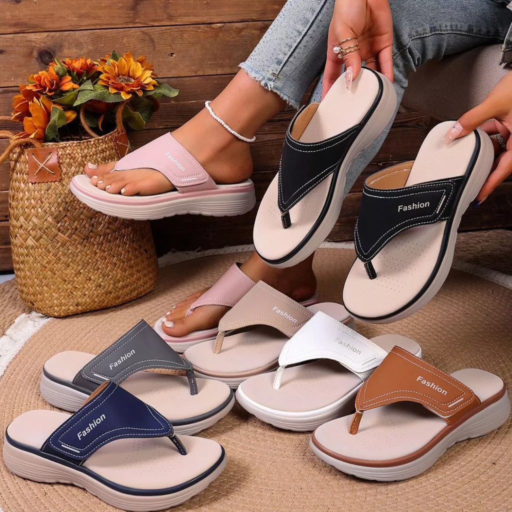 Toe Post Platform Sandals in Blue for Women