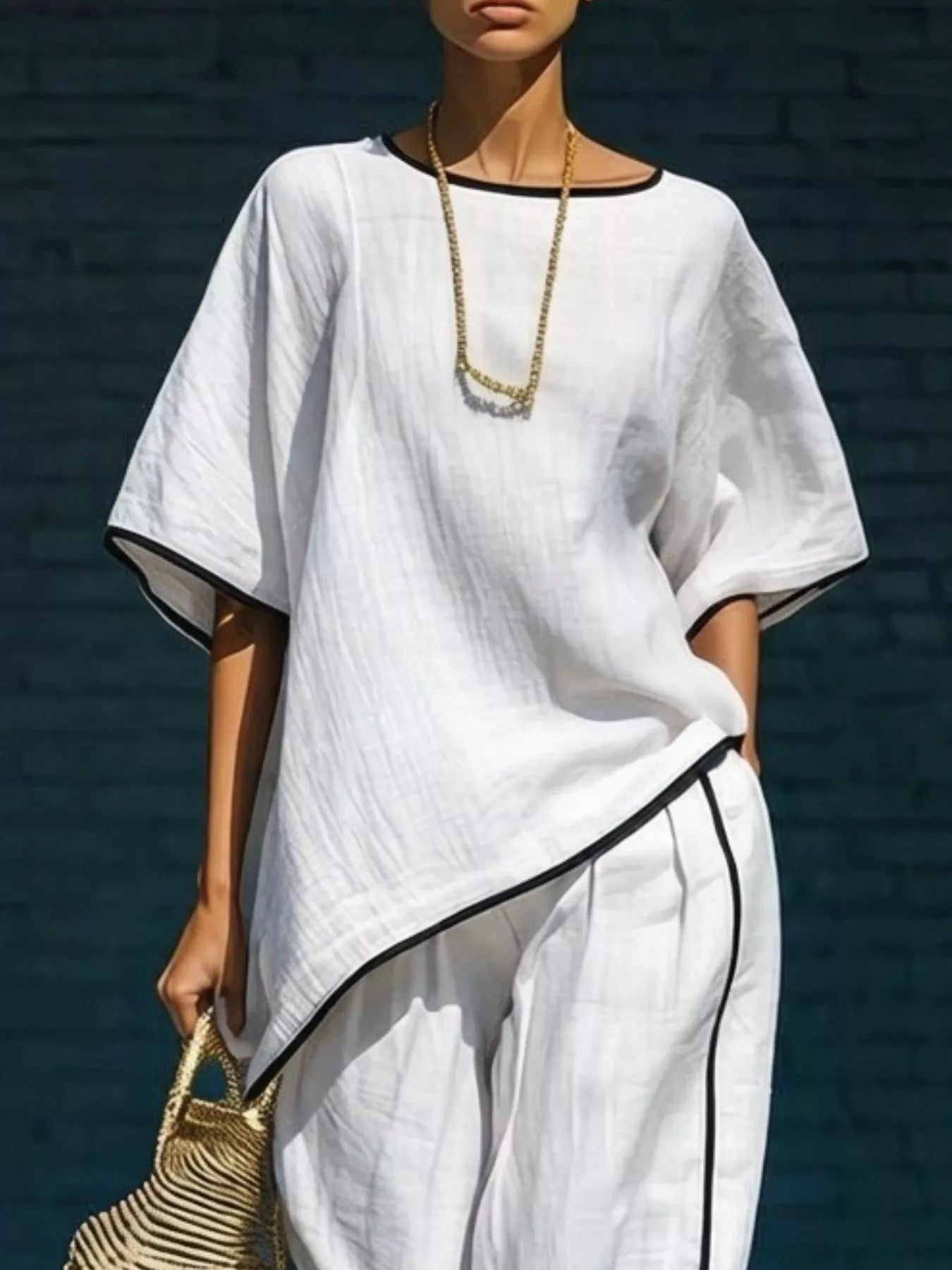 Contrast Trim Round Neck Top and Pants Set in White for Women