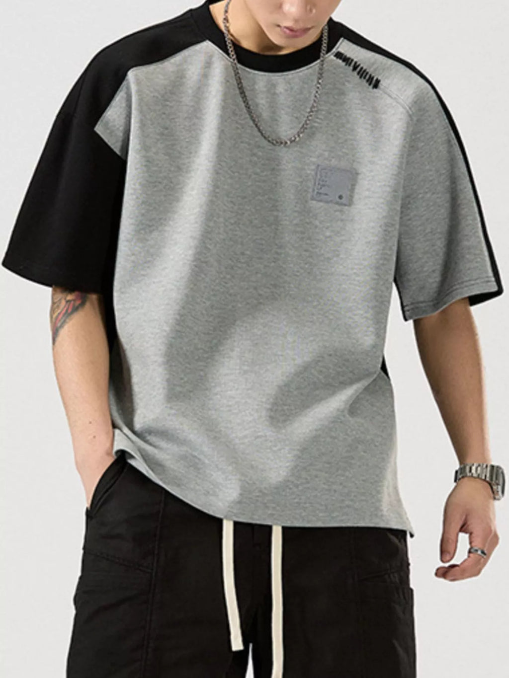 Contrast Round Neck Short Sleeve T-Shirt Plus Size in Black and White for Men