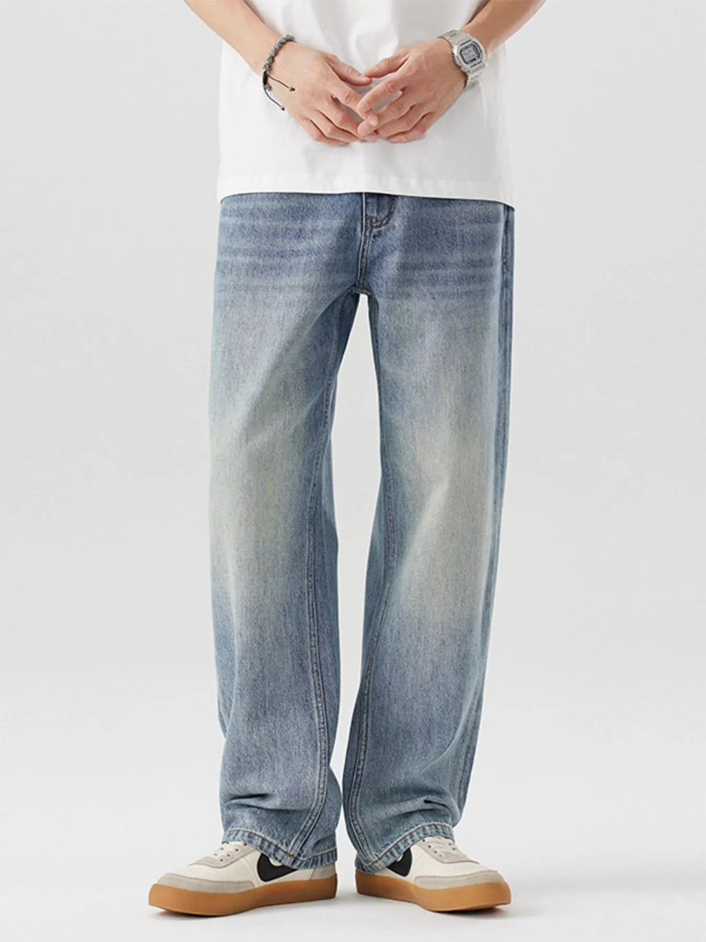 Vintage Wash Loose Fit Jeans in Blue for Men
