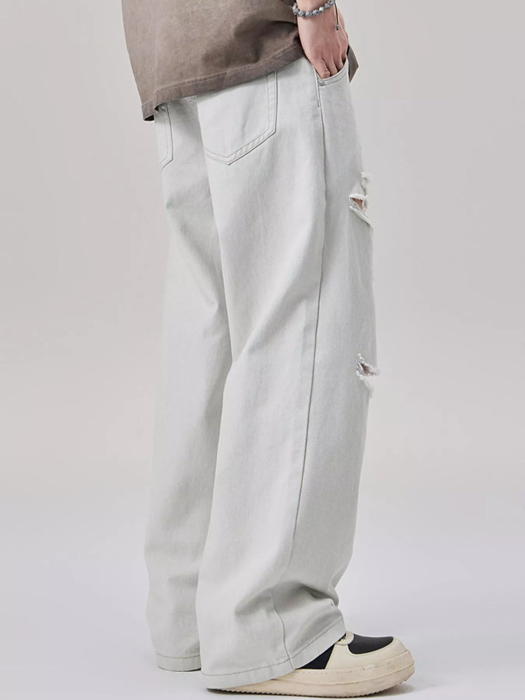 Distressed Wide Leg Jeans in Off-White for Men