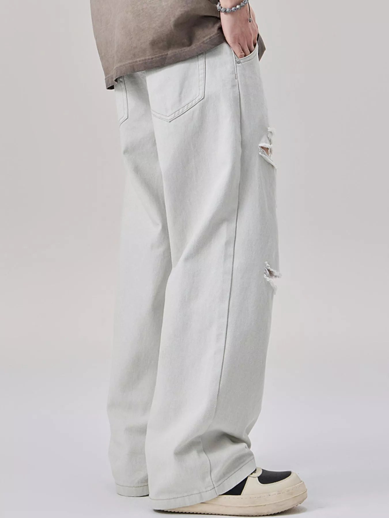 Distressed Wide Leg Jeans in Off-White for Men