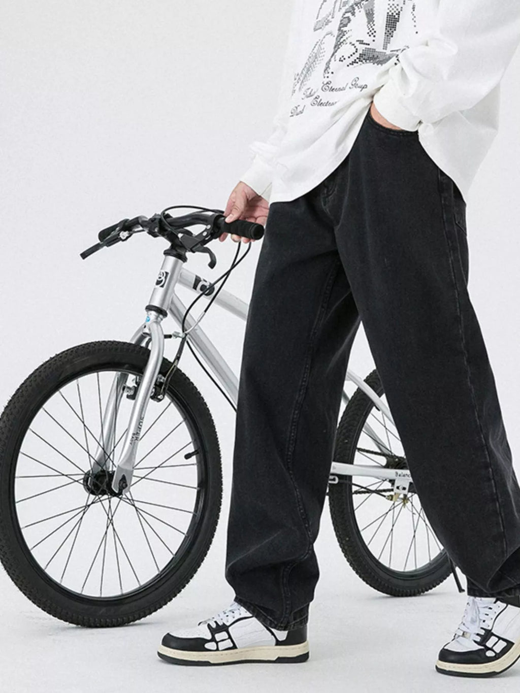 Pocketed Wide Leg Jeans in French Blue for Men