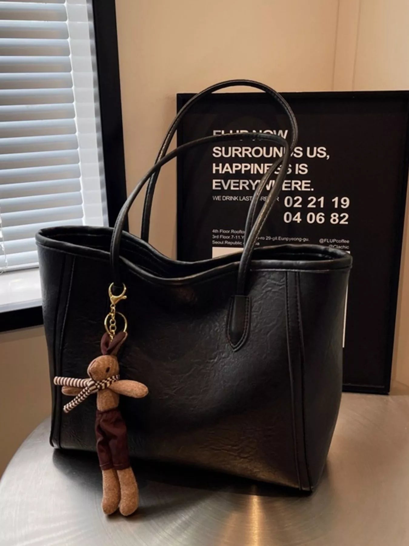 Leather Tote Shoulder Bag in Black for Women
