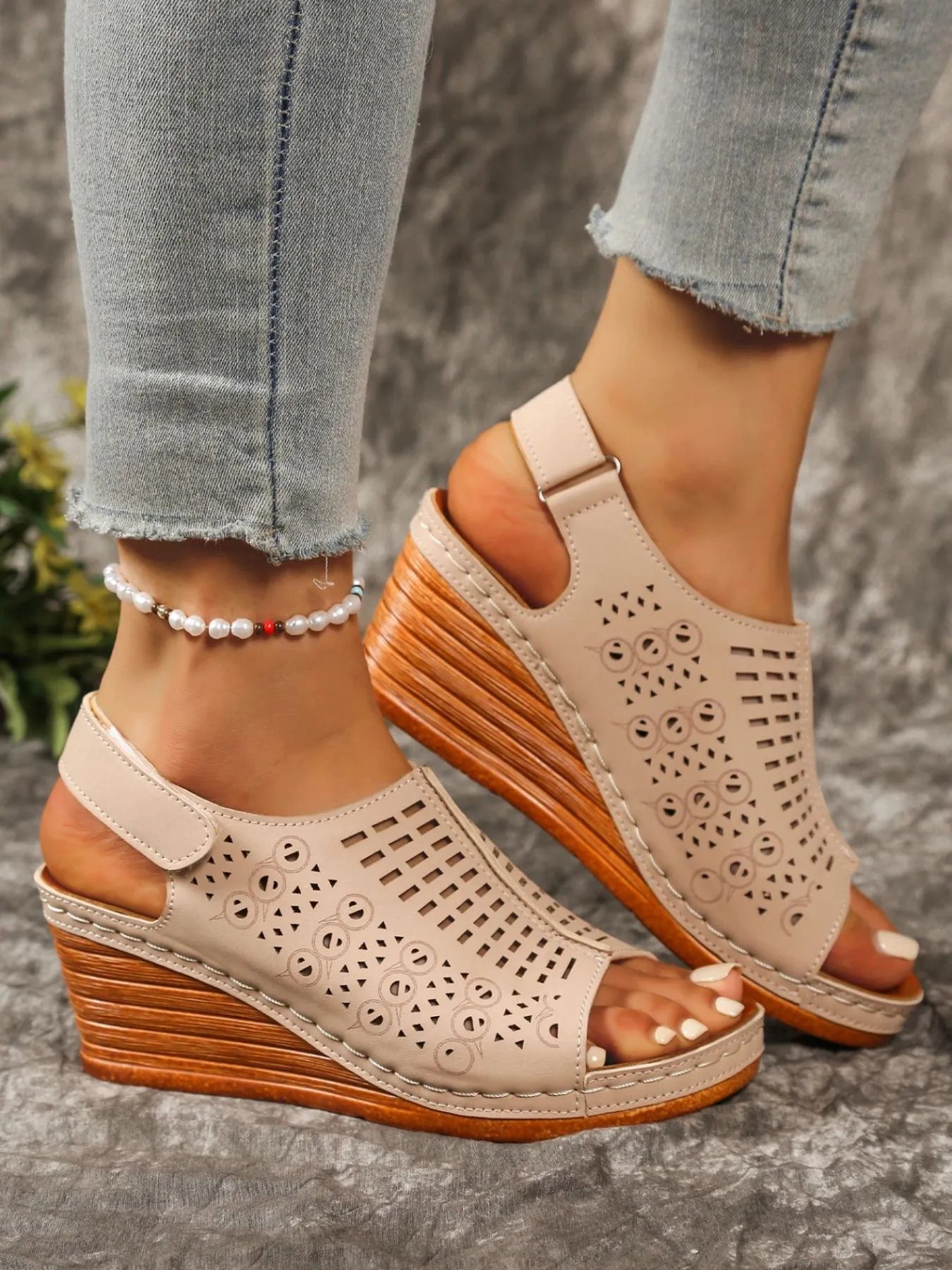 Open Toe Wedge Sandals in Classic in Dark Blue for Women