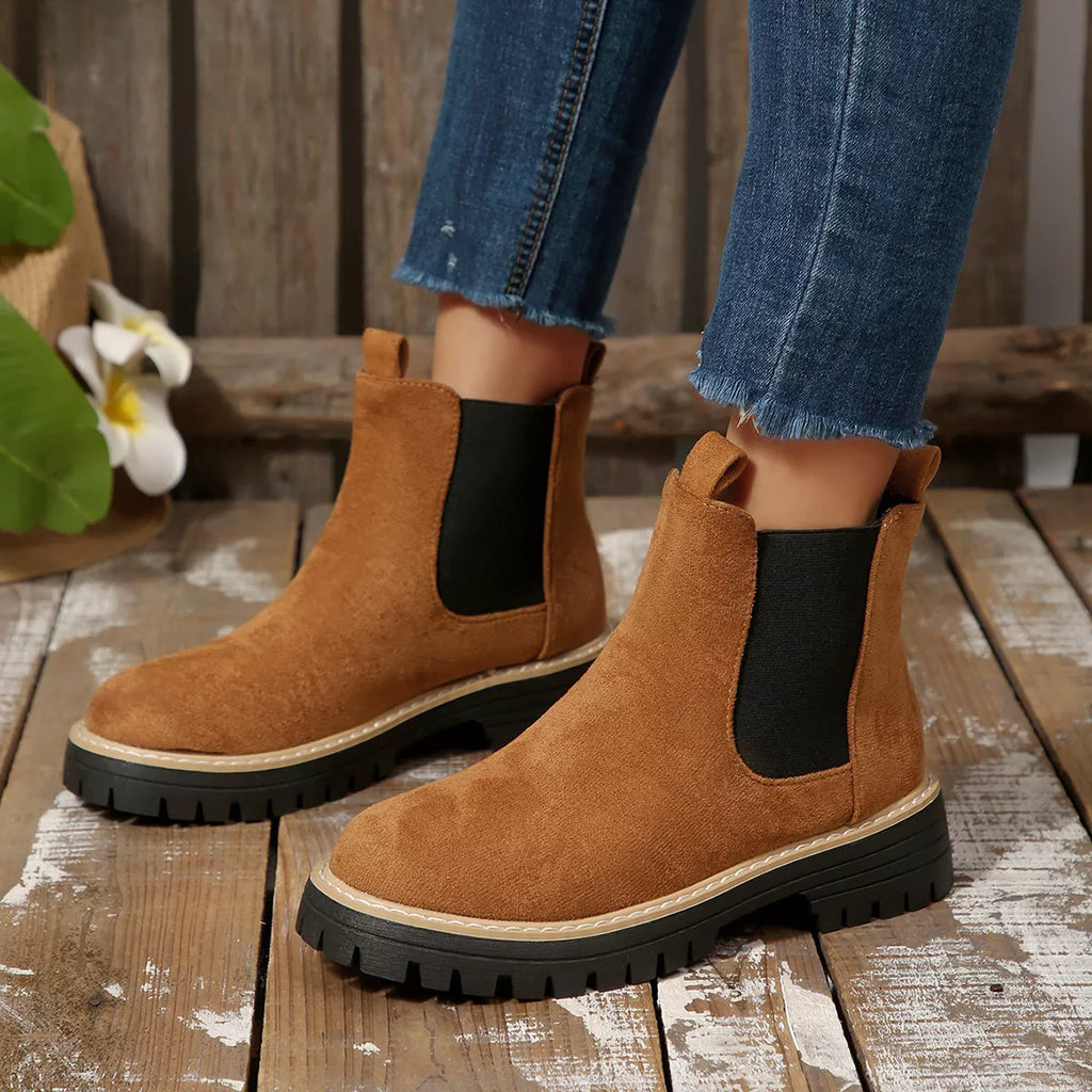 Round Toe Block Heels Boots in Brown for Women