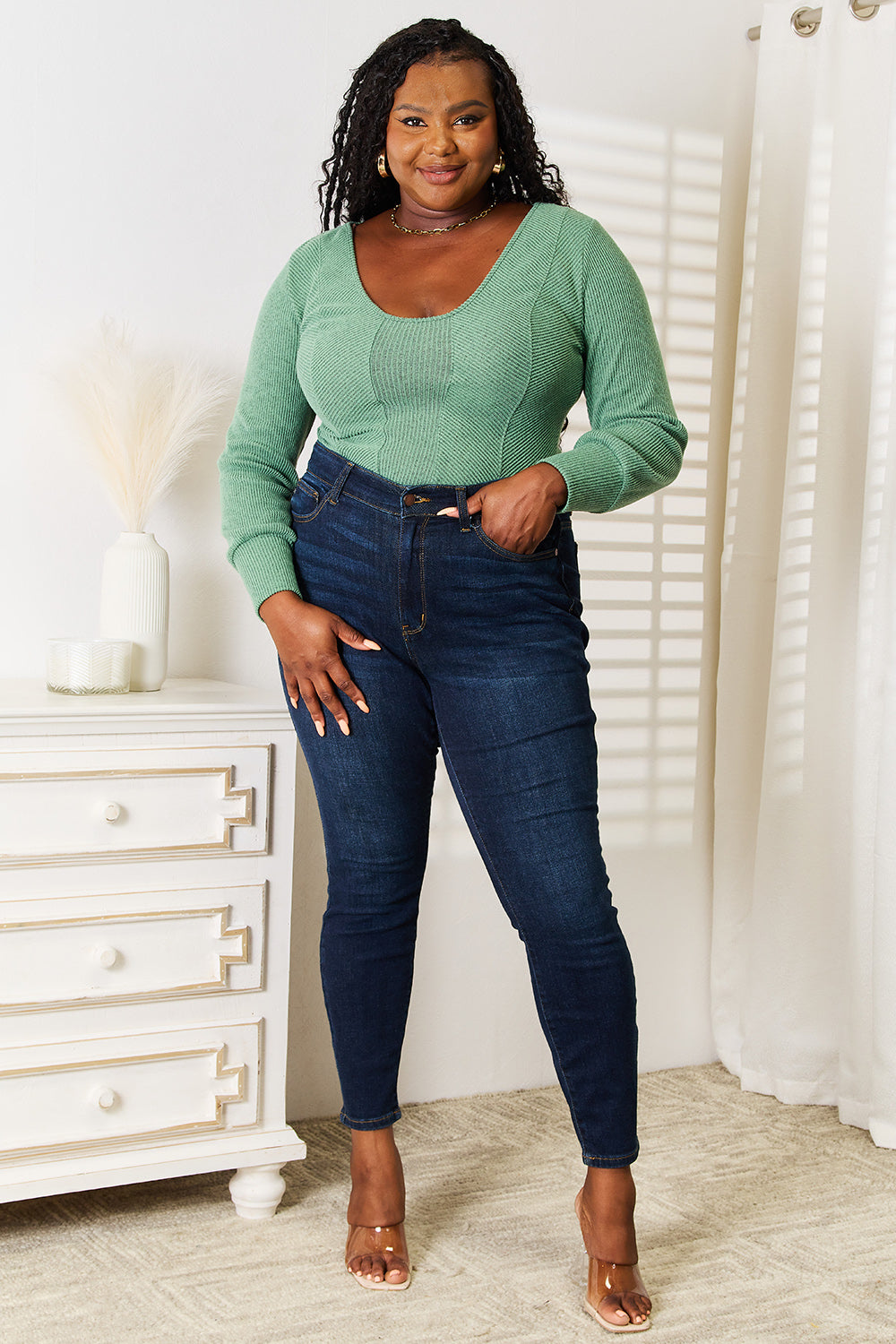 Scoop Neck Long Sleeve Top in Green for Women