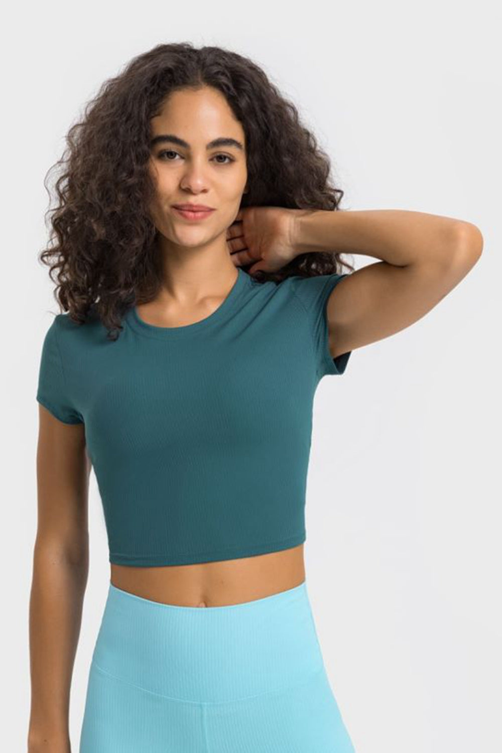 Round Neck Short Sleeve Cropped Sports T-Shirt in Brown for Women