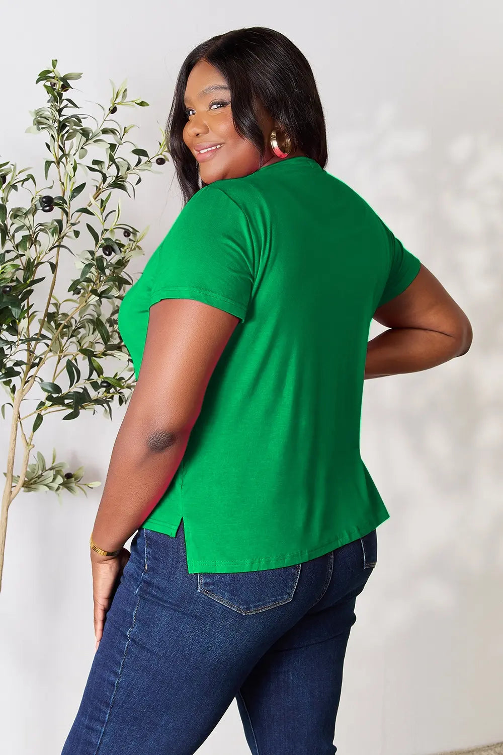 Plus Size Round Neck Short Sleeve T-Shirt in Deep Red for Women
