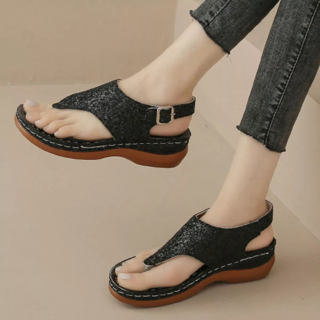 Toe Post Wedge Sandals in Playing Cards in Gold for Women