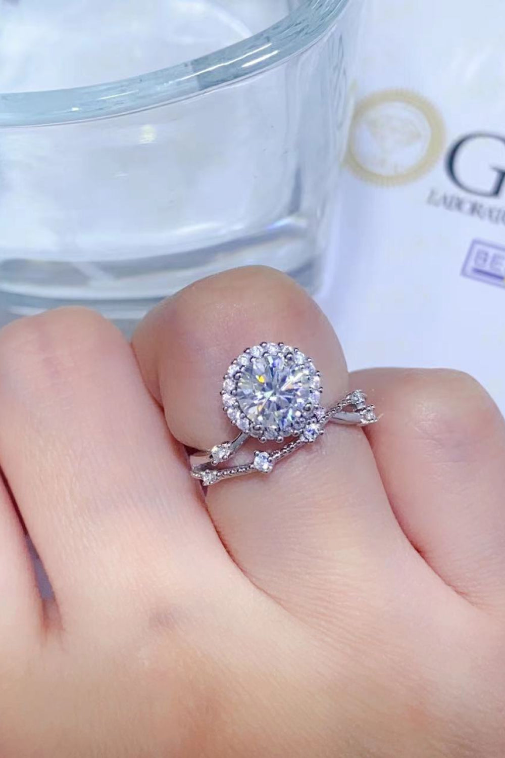 1 Carat Moissanite Platinum-Plated Ring in White for Women