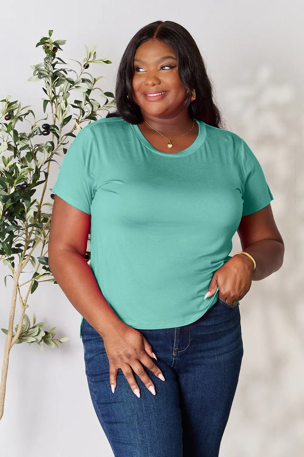 Plus Size Round Neck Short Sleeve T-Shirt in Teal for Women