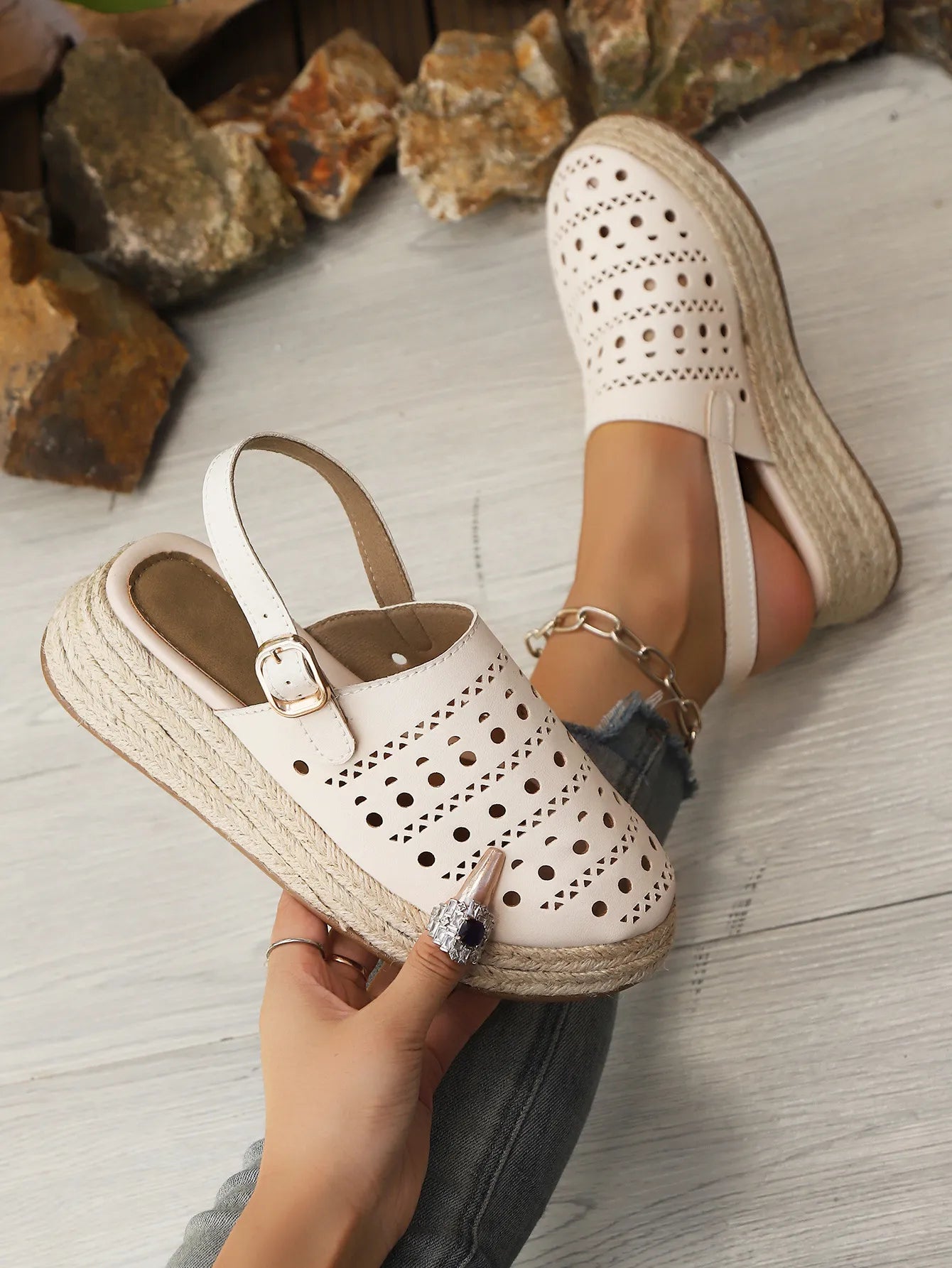 Hollow Out Platform Sandals in Black for Women