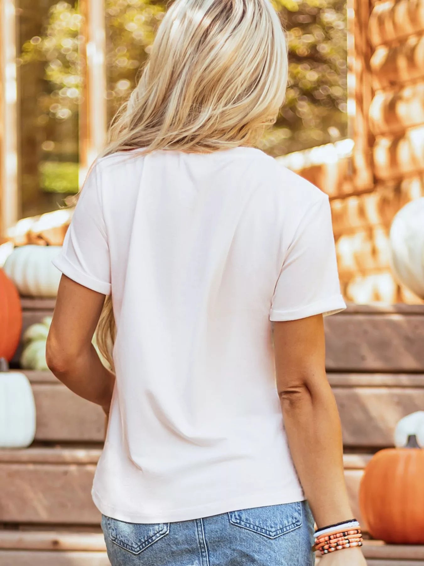 Fall Vibe Thanksgiving Graphic T-Shirt in White for Women