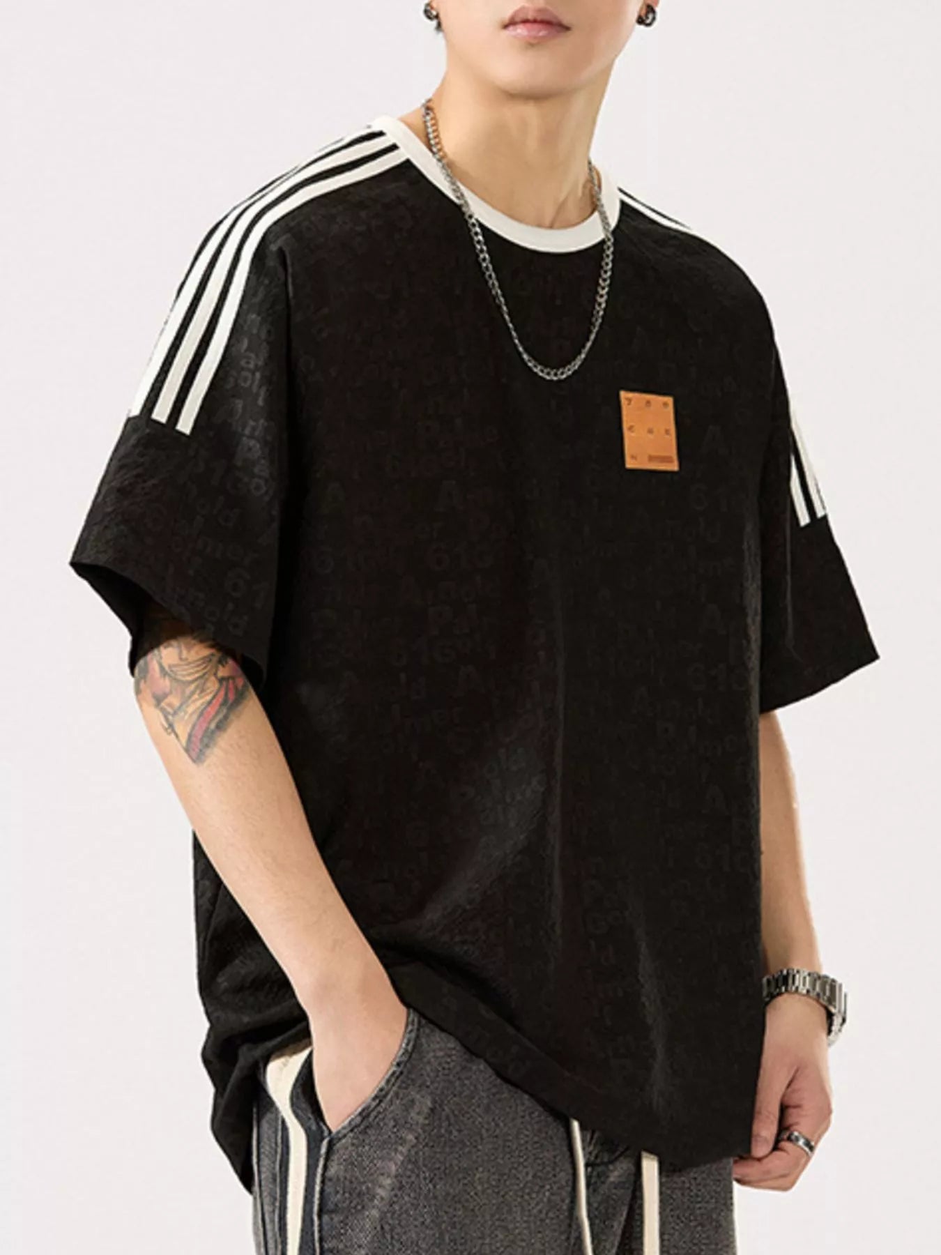 Striped Shoulder Relaxed Fit T-Shirt Plus Size in Black for Men