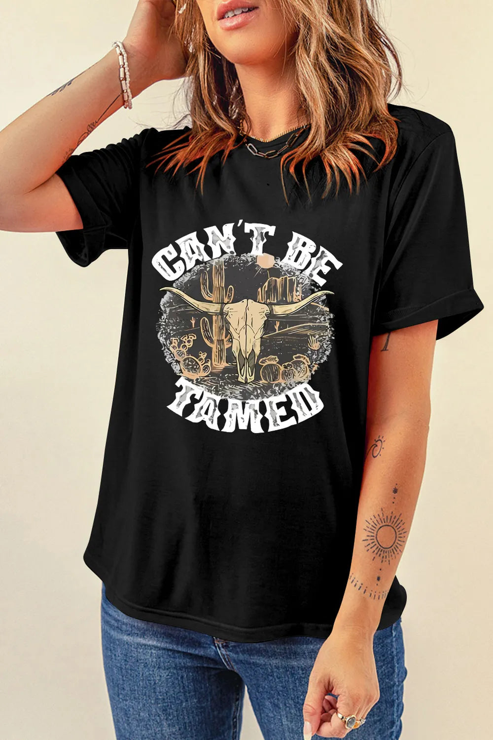 Graphic Round Neck Short Sleeve T-Shirt in Classic in Black for Women
