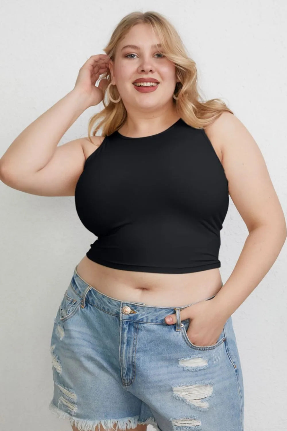 Plus Size Round Neck Slim Tank in Black for Women