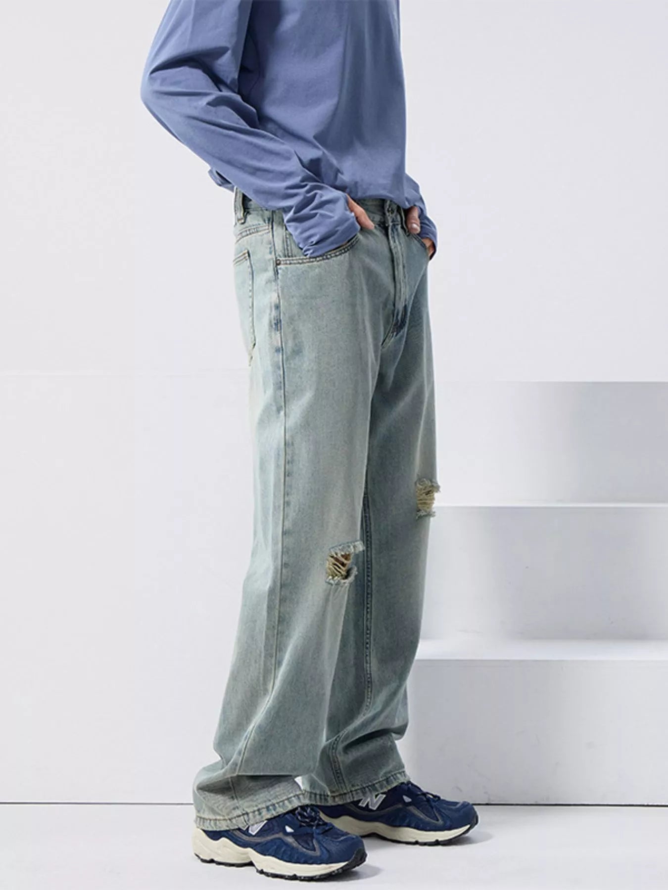 Distressed Wide Leg Jeans in Light Blue for Men