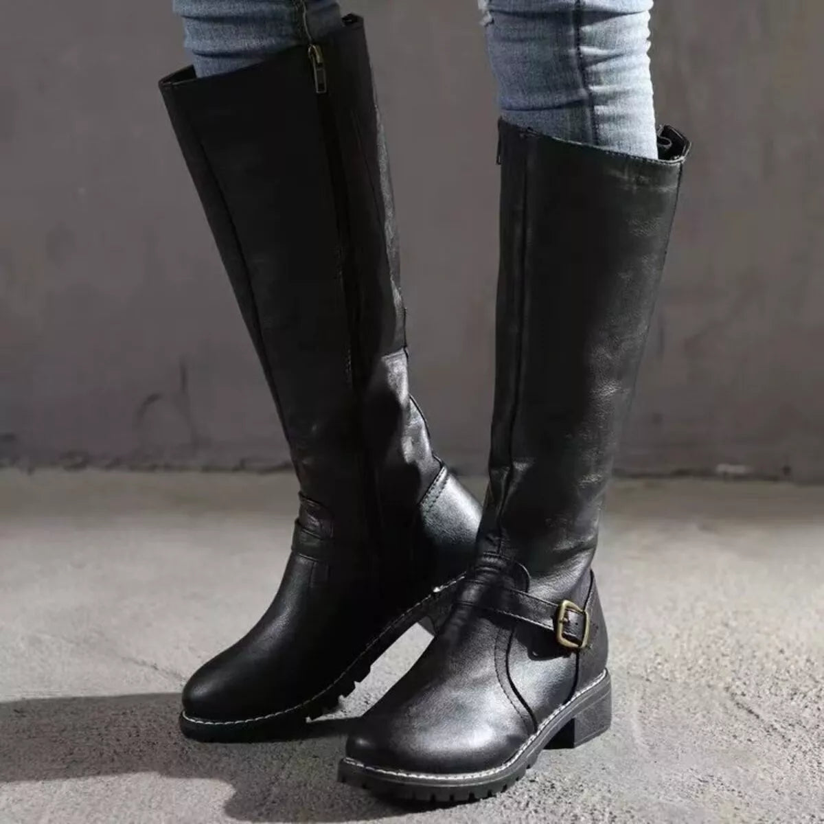 Round Toe Block Heels Boots in Yellow in Dark Brown for Women