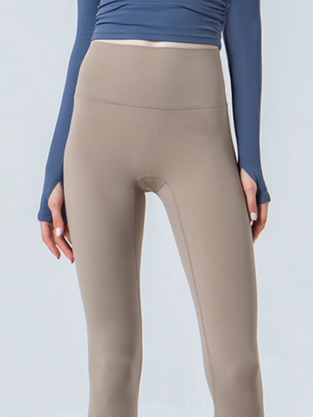 Wide Waistband Cropped Sports Leggings in Black for Women