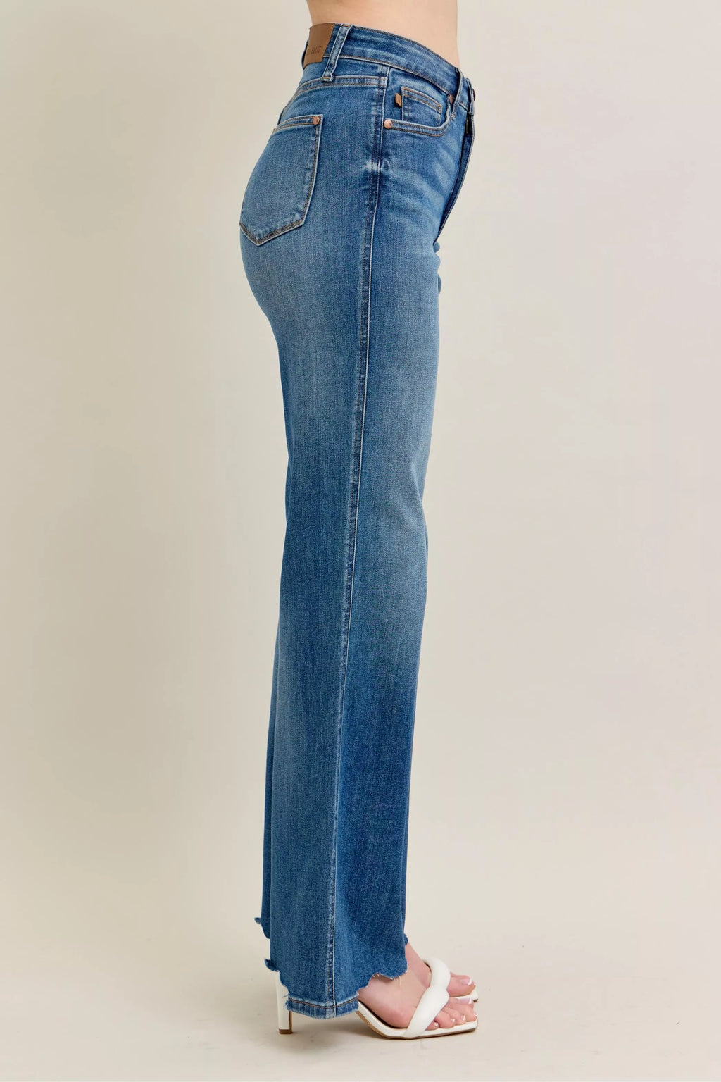 High Waist Tummy Control Chew Hem Destroy Wide Jeans Plus Size in Md for Women