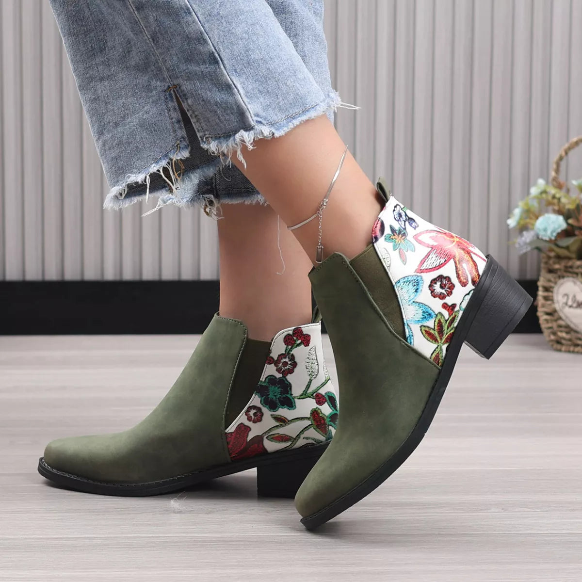 Point Toe Block Heels Ankle Boots in Pure Green for Women
