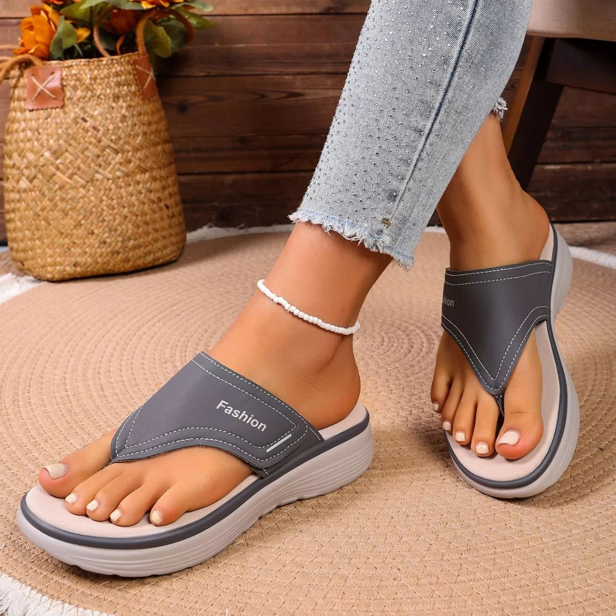 Toe Post Platform Sandals in Blue for Women