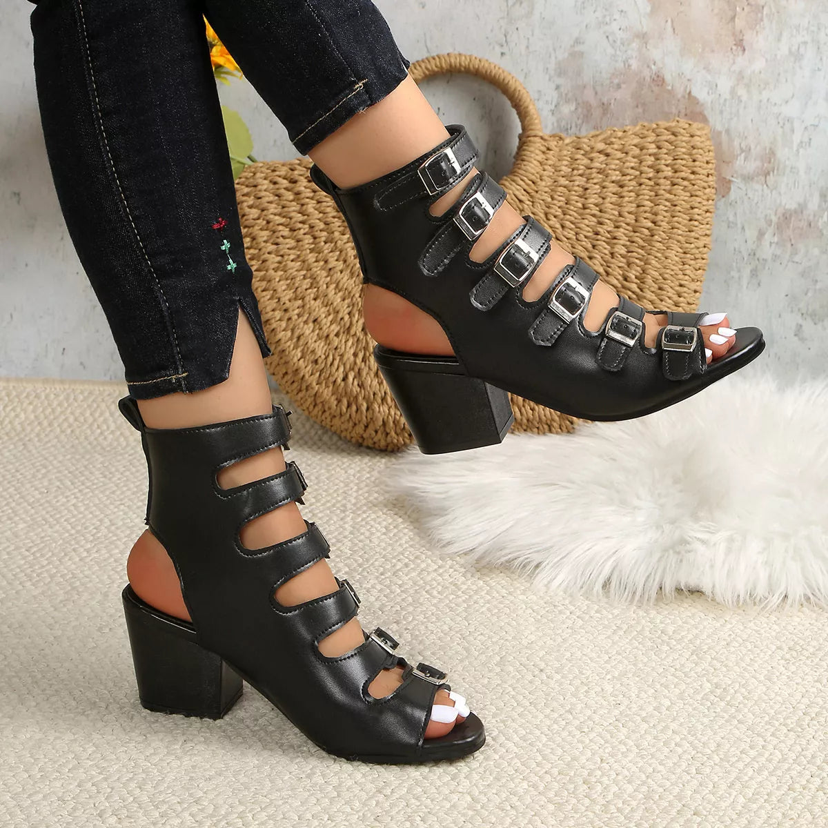 Buckle Block Heels Sandals in Black for Women