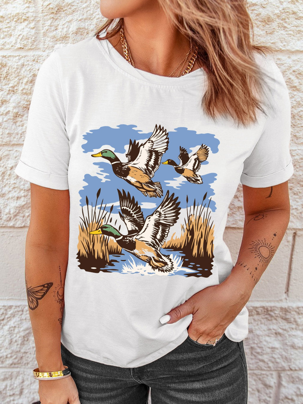 Wild Duck Graphic Round Neck Tee in White for Women