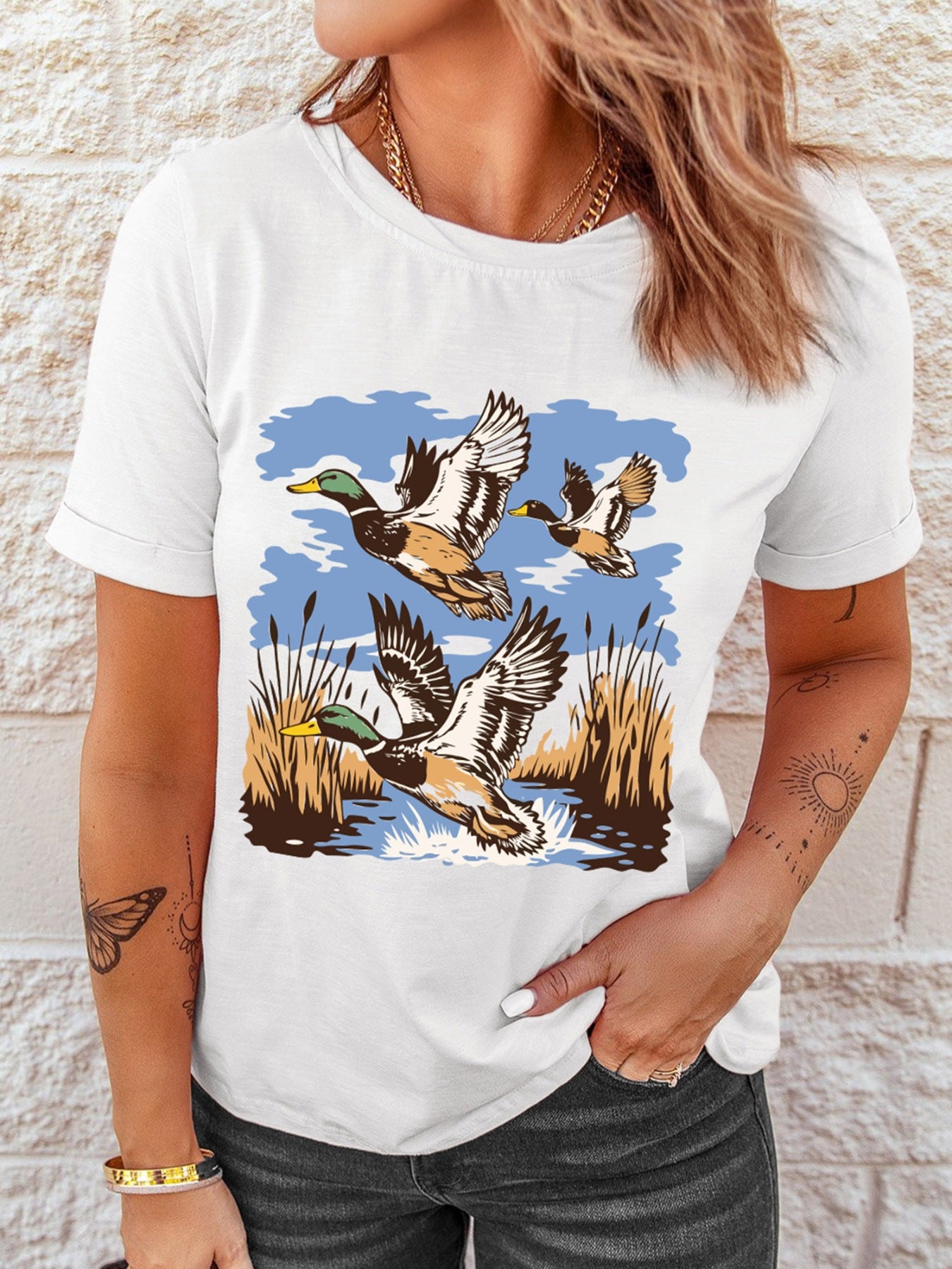 Wild Duck Graphic Round Neck Tee in White for Women