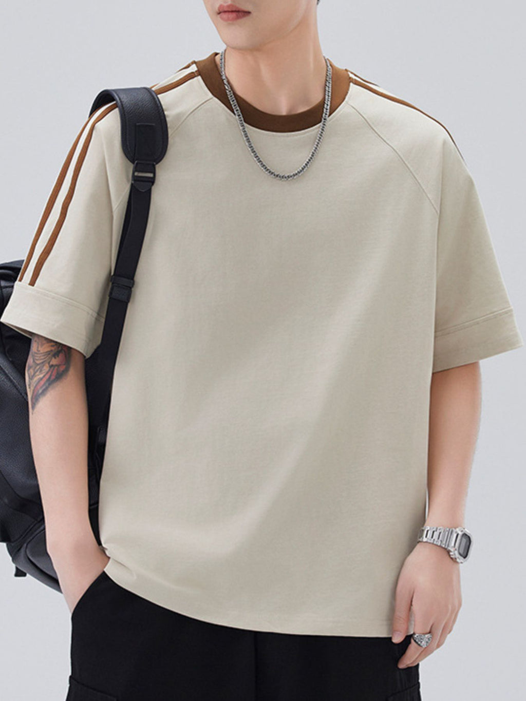 Plus Size Striped Trim Casual T-Shirt in Apricot for Men