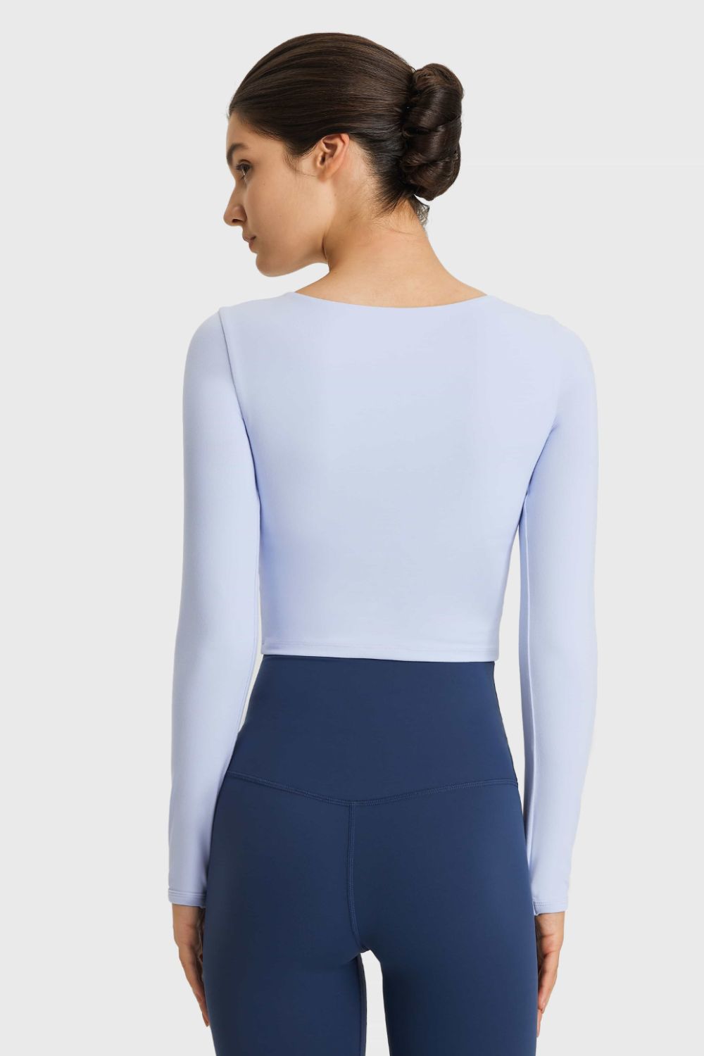 Cutout Long Sleeve Cropped Sports Top in Blue for Women