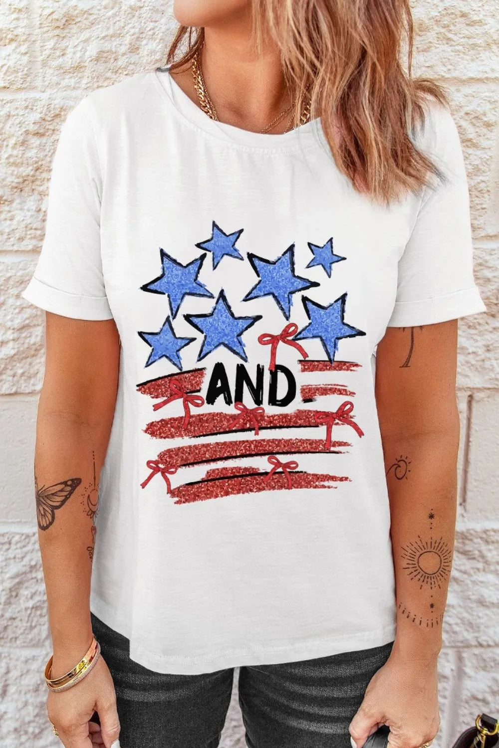 Stars and Stripes Bow Graphic T-Shirt in White for Women